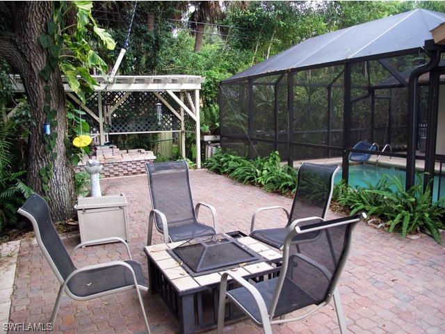 571 Piper Blvd., Naples, FL 34110