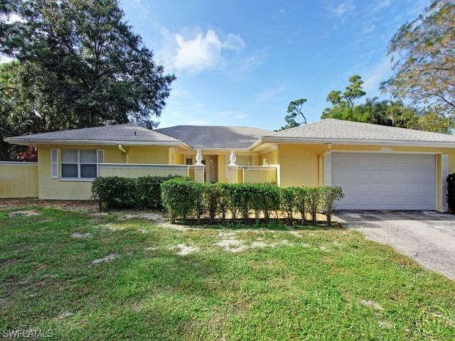 73 Caribbean Rd., Naples, FL