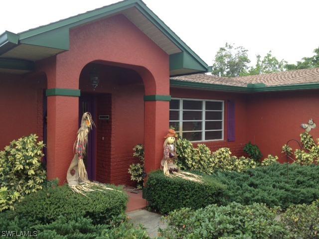 1020 Illinois Dr., Naples, FL