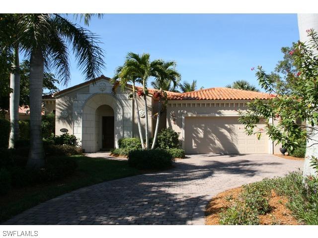 8575 Bellagio Dr., Naples, FL 34114