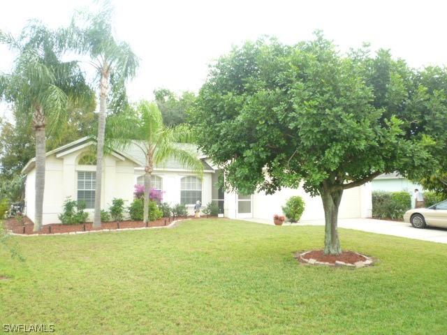 9754 Country Oaks Dr., Fort Myers, FL