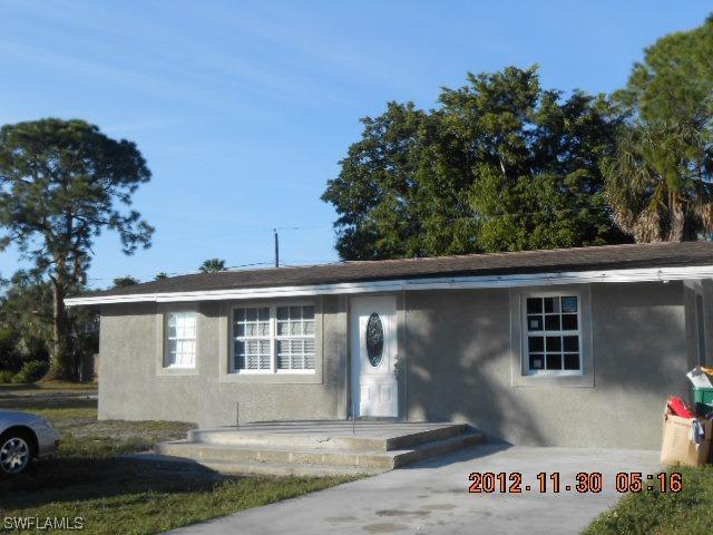 833 101st Ave., Naples, FL 34108