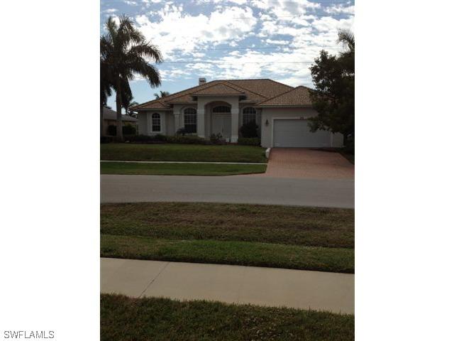 1821 Woodbine Ct., Marco Island, FL 34145