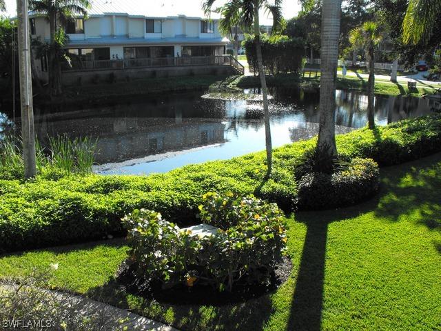 658 7th Ave., Naples, FL