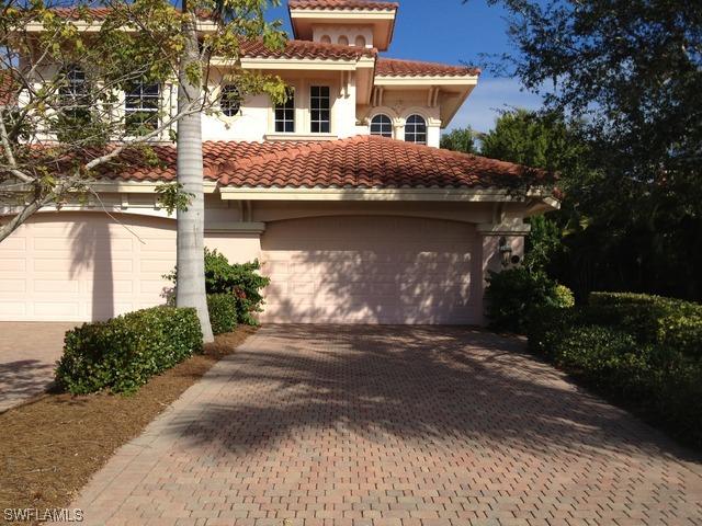 3189 Aviamar Cir. #202, Naples, FL 34114