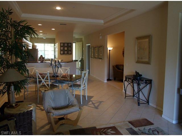 4874 Hampshire Ct., Naples, FL 34112