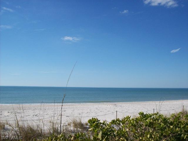 788 Park Shore Dr. #F-37, Naples, FL