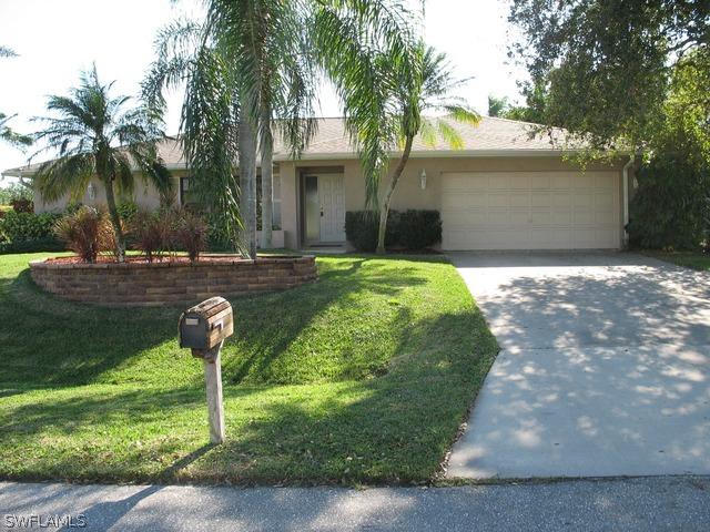 1016 4th Ter., Cape Coral, FL 33990