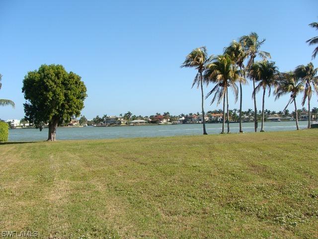970 17th Ave., Naples, FL 34102