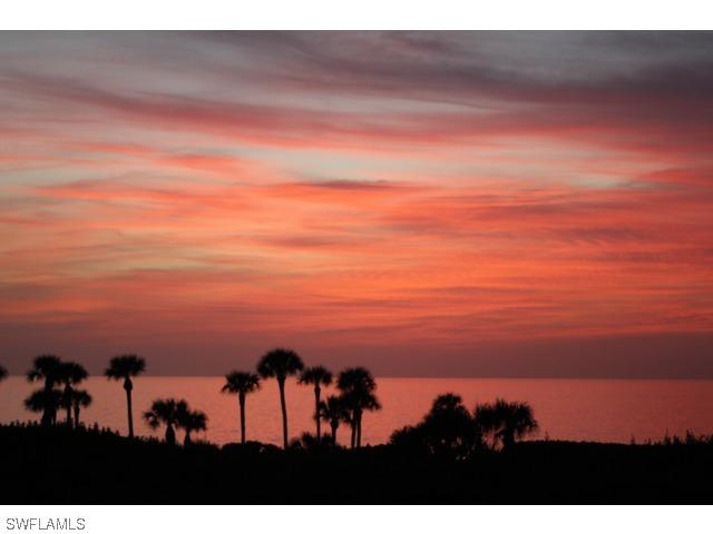 50 Seagate Dr. #202B, Naples, FL 34103