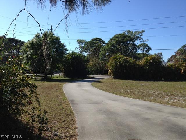 230 Ridge Dr., Naples, FL