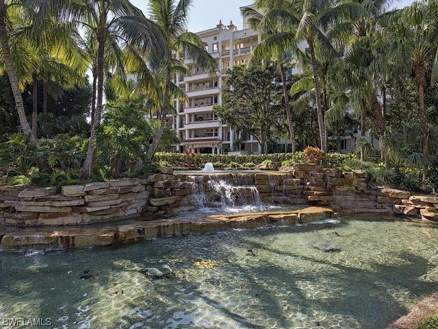 8720 La Palma Ln. #302, Naples, FL