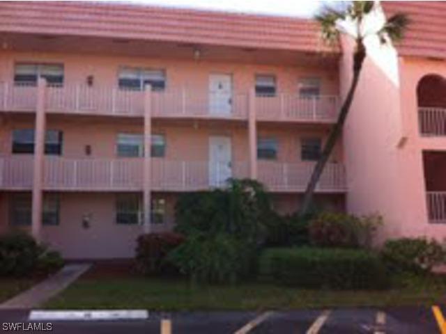 150 Turtle Lake Ct. #209, Naples, FL 34105