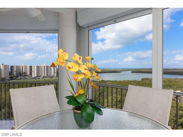 325 Dunes Blvd. #906, Naples, FL 34110