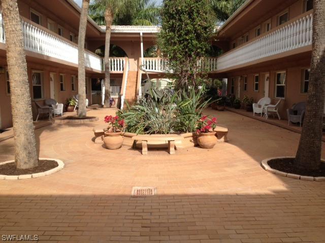 980 7th Ave. #104, Naples, FL 34102