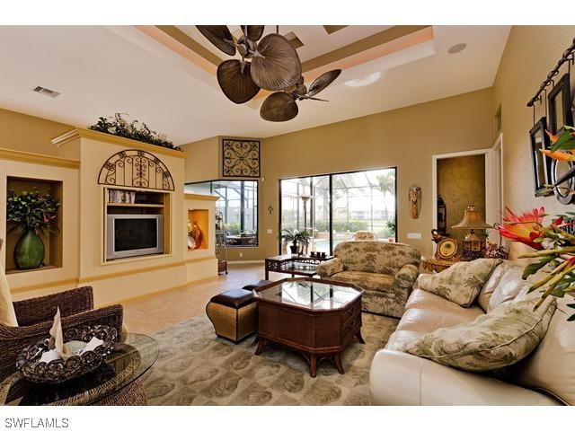 6076 Fairway Ct., Naples, FL 34110