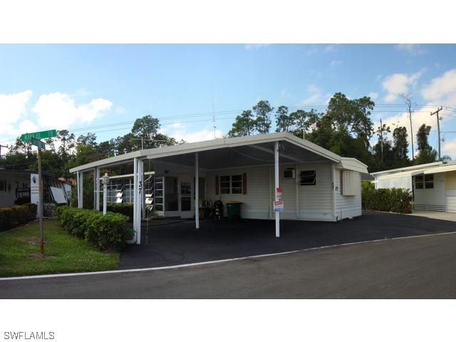 37 Navajo Tr., Naples, FL