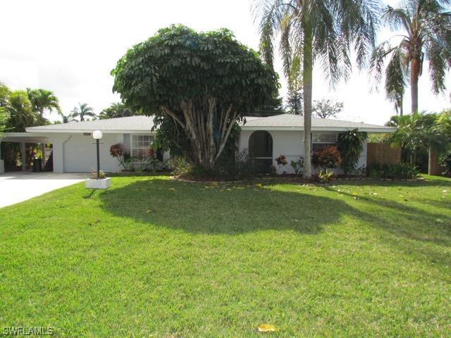 608 96th Ave., Naples, FL 34108