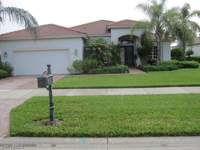 8748 Mustang Island Cir., Naples, FL 34113