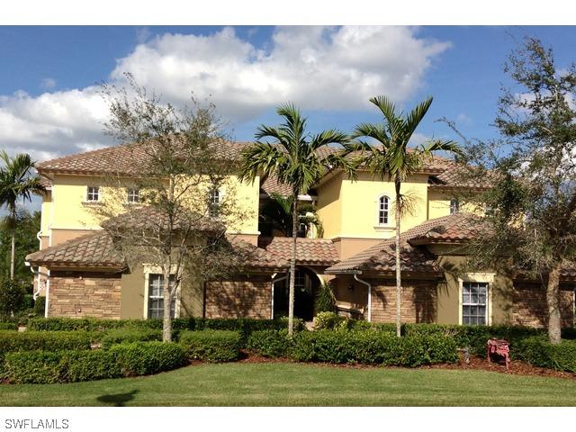 8775 Coastline Ct. #202, Naples, FL 34120