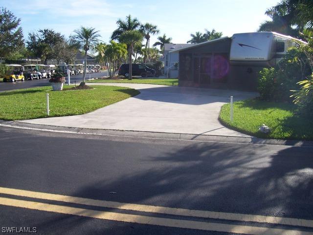 1113 Diamond Lake Cir., Naples, FL 34114