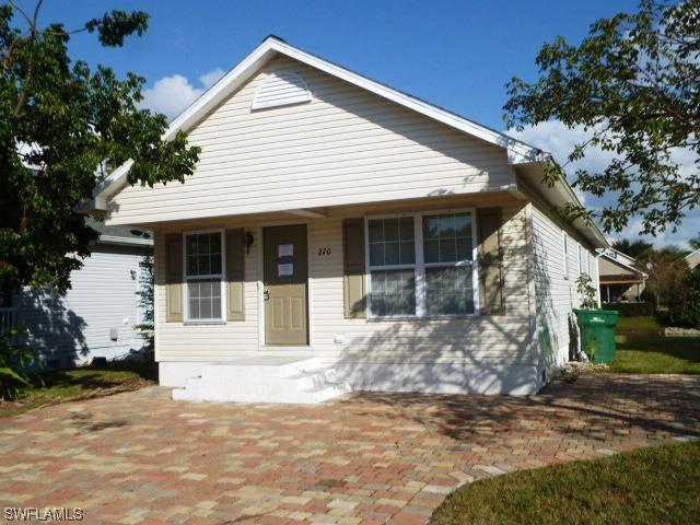 270 Leawood Cir., Naples, FL 34104