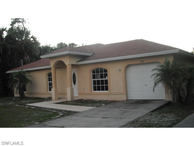 3241 Desoto Blvd., Naples, FL 34117