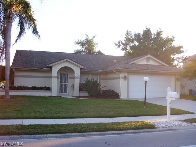 822 Charlemagne Blvd., Naples, FL