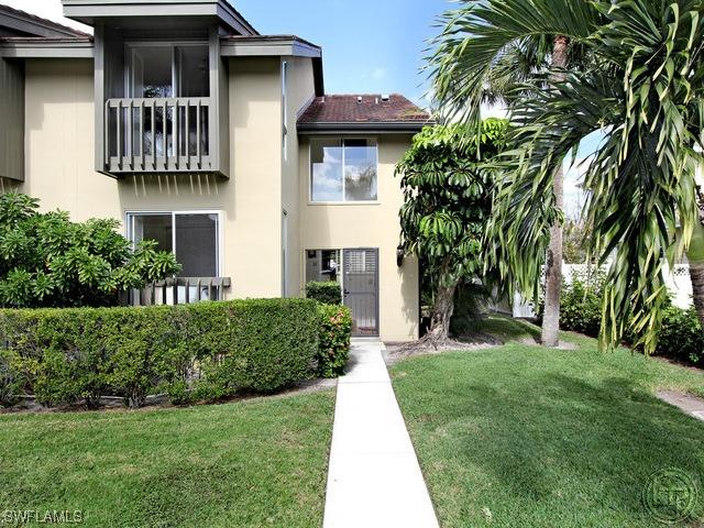 365 Banyan Blvd. #5, Naples, FL