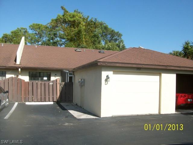 3709 Springwood Dr., Naples, FL 34104