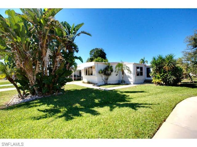 46 San Remo Cir., Naples, FL 34112