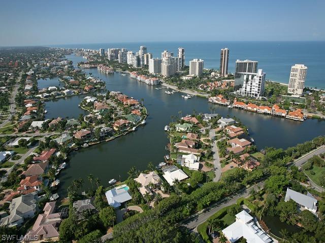 4680 Gulf Shore Blvd., Naples, FL 34103