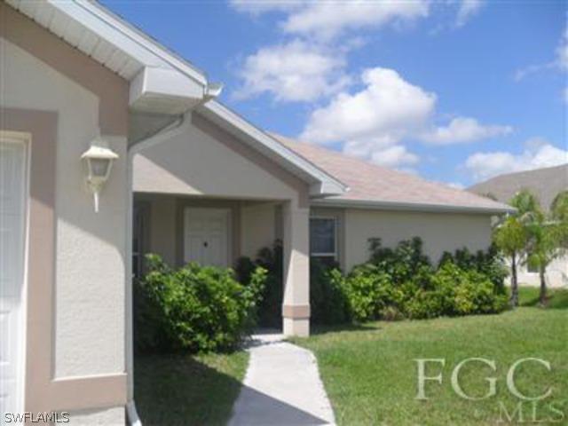 407 Windermere Dr., Lehigh Acres, FL