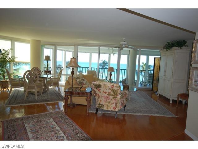 4651 Gulf Shore Blvd. #301, Naples, FL