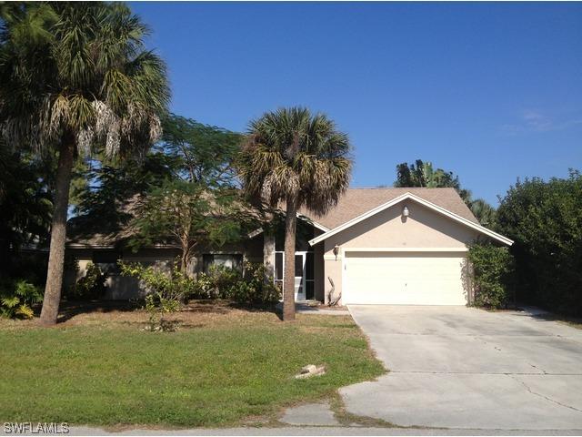 61 Erie Dr., Naples, FL 34110