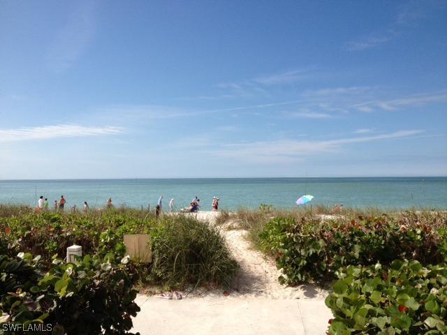 4072 Belair Ln. #201, Naples, FL