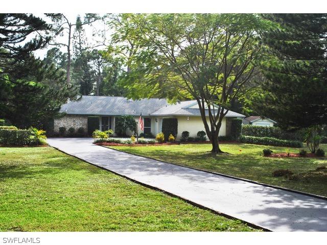 5840 Sea Grass Ln., Naples, FL