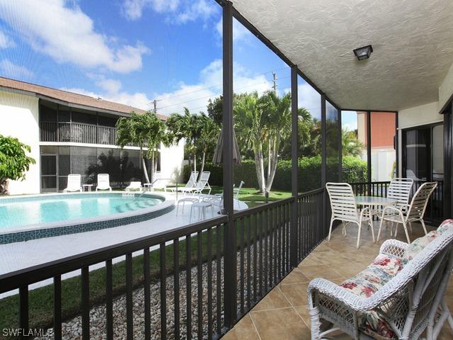 4072 Belair Ln. #301, Naples, FL 34103