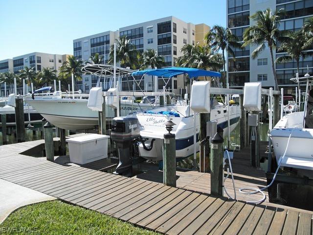 4351 Bay Beach Ln, Dock 37, Fort Myers Beach, FL