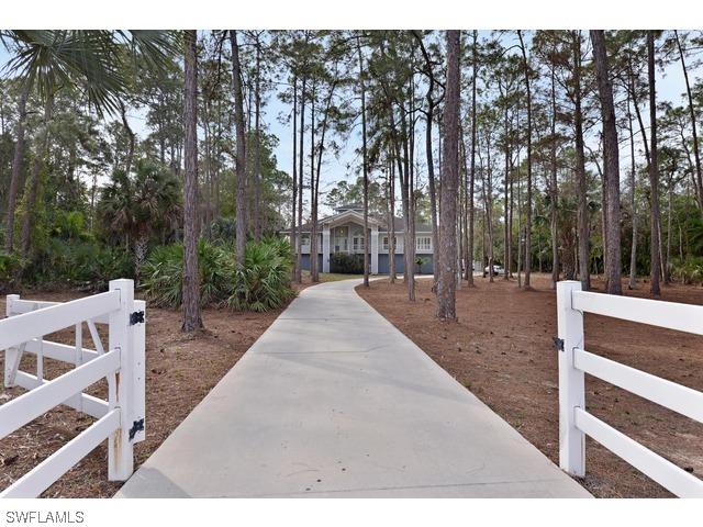 5040 Palmetto Woods Dr., Naples, FL