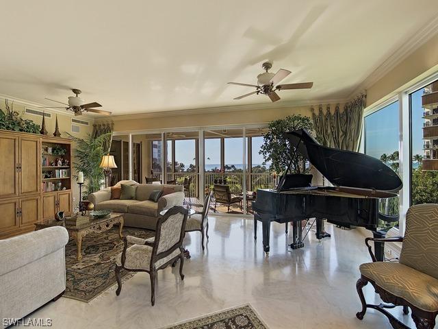 4201 Gulf Shore Blvd. #403, Naples, FL 34103