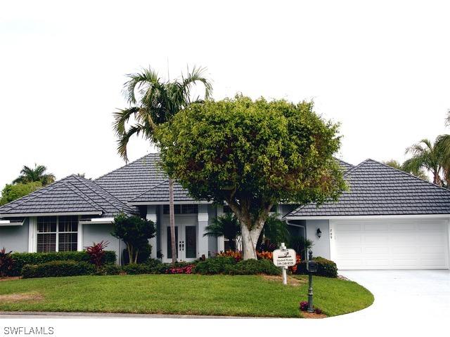709 Woodhaven Ln., Naples, FL 34108