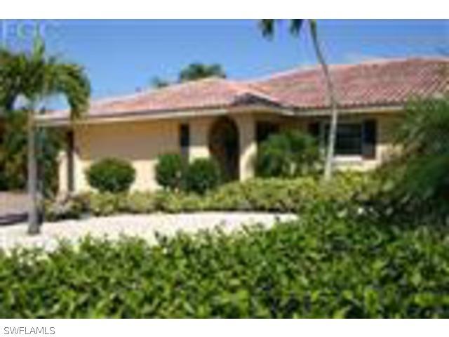 19 Palmview Blvd., Fort Myers Beach, FL