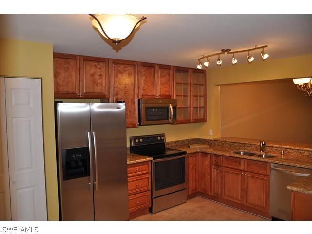 180 Furse Lakes Cir. #E-12, Naples, FL