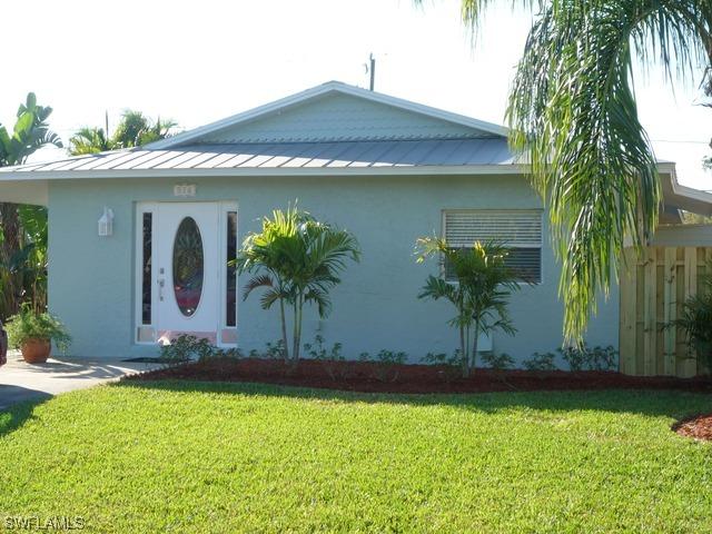 574 92nd Ave., Naples, FL