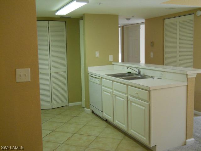 4122 Residence Dr. #110, Fort Myers, FL 33901