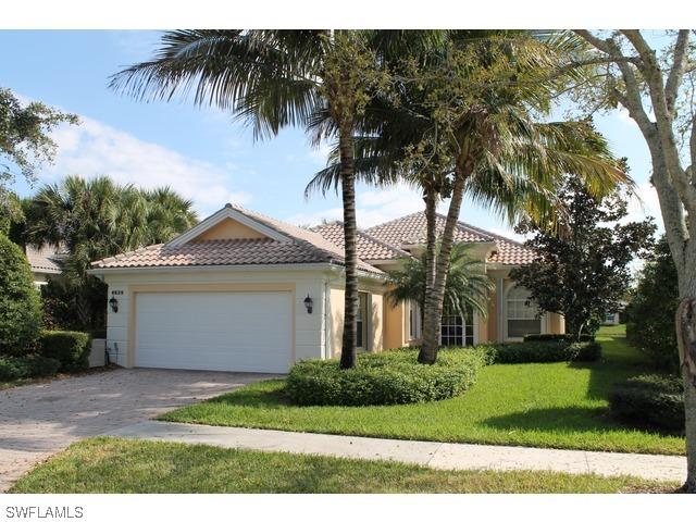 4620 Navassa Ln., Naples, FL