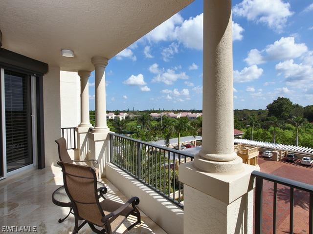 8787 Bay Colony Dr. #405, Naples, FL