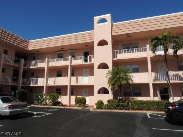 170 Turtle Lake Ct. #107, Naples, FL 34105