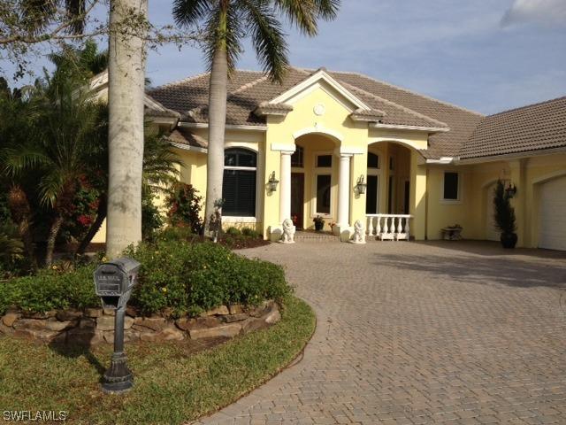 3026 Gainesborough Ct., Naples, FL
